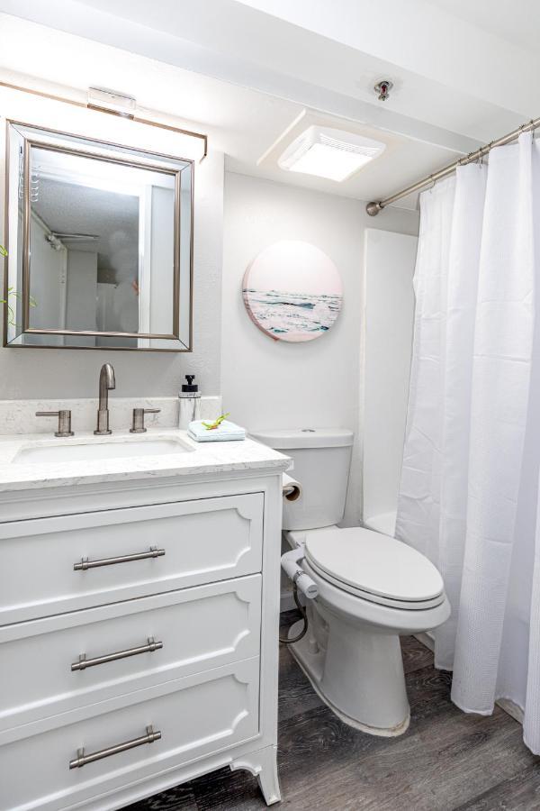 Апартаменты Beautifully Upgraded Studio Close To Waikiki Beach Гонолулу Экстерьер фото